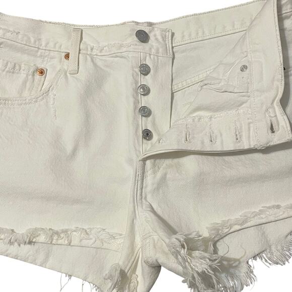 Levi’s 501 Signature Button Fly High Rise Cream Denim Shorts Women's Size 31 - Picture 3 of 14